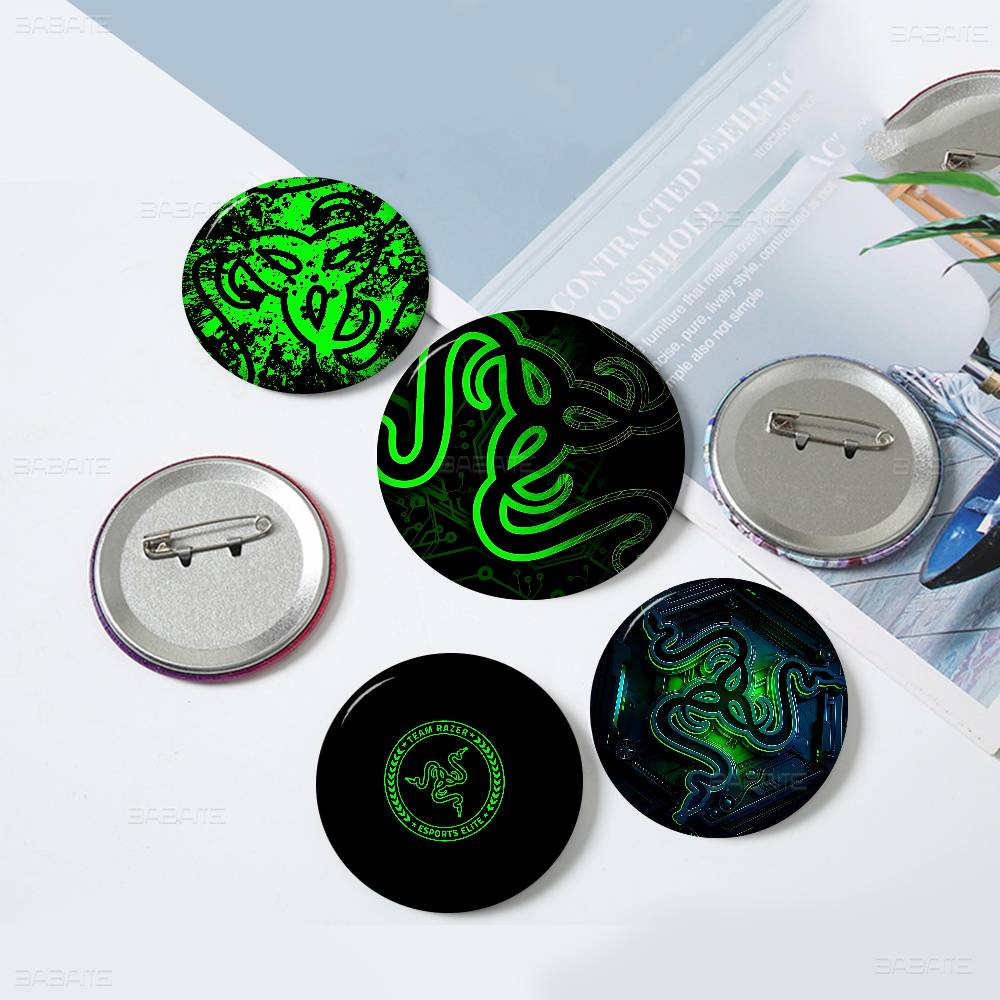 Игровая периферия бренда R-Raz – обзор и цена Gaming Accessories Brands